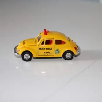 Tomica Dandy VW Volkswagen Beetle Metro Police Car