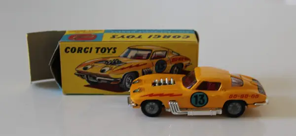 Corgi Chevrolet Corvette Sting Ray Custom Drag Car - Image 3