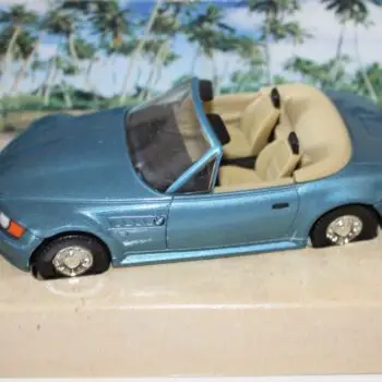 Corgi James Bond Definitive Collection BMW Roadster Goldeye