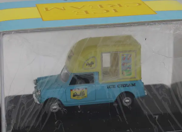 morris minor ice cream walls van - Image 3