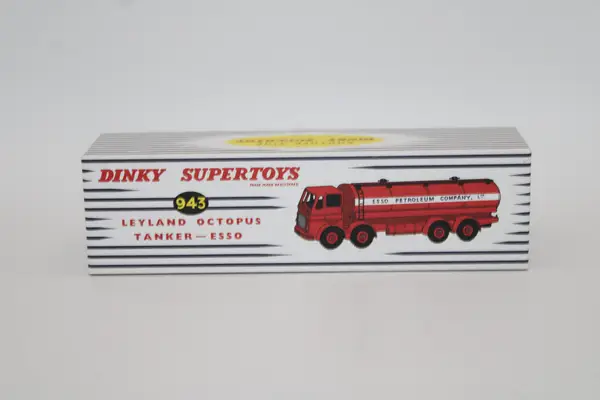 Atlas ESSO 943 Dinky Leyland Octopus Tanker - Image 3