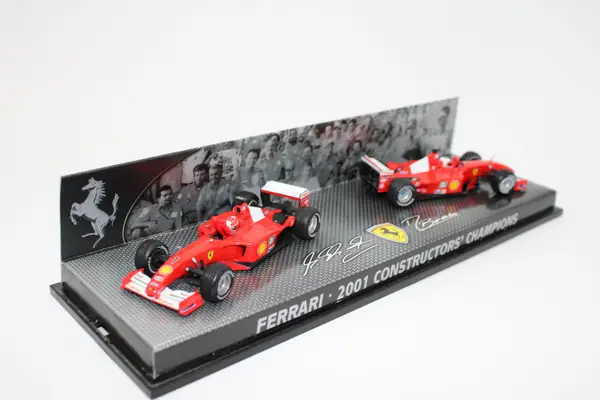 hot wheels ferrari F racing set double set michael schumacher - Image 3