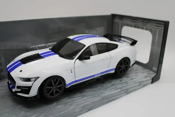 Solido Ford Mustang - Image 3