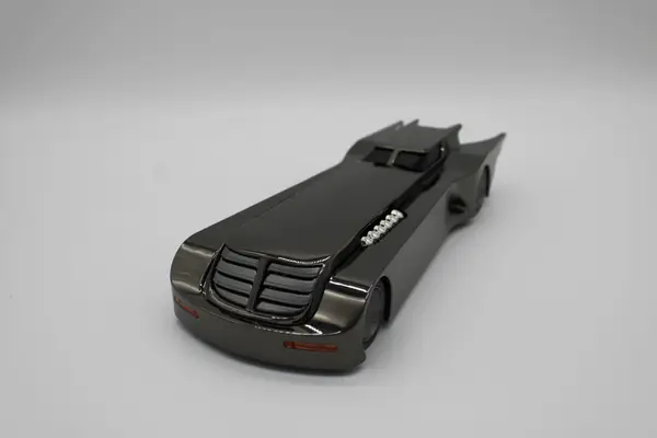 Jada Batman Batmobile with Batman Figure Animated Series - Image 3