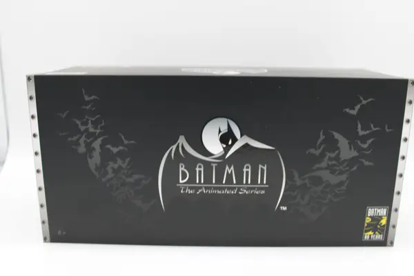 Jada Batman Batmobile with Batman Figure Animated Series - Image 6