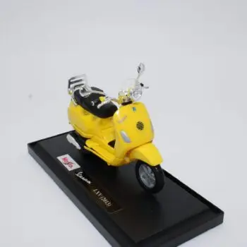 maisto vespa lxv yellow
