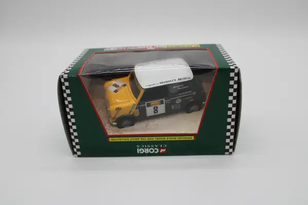 Corgi Mini Cooper Crewes Mini Mania 04430 - Image 4