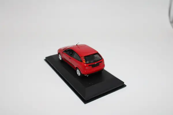 Minichamps Ford Focus Red - Image 4
