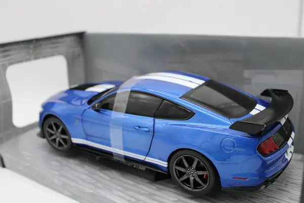 Solido Ford Mustang GT - Image 4