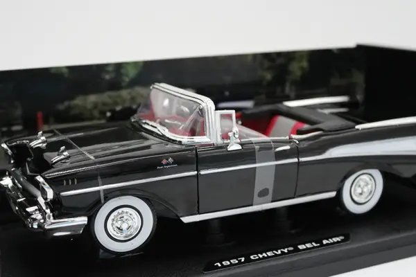 Motormax Chevrolet BEL Air Bond DR No - Image 3