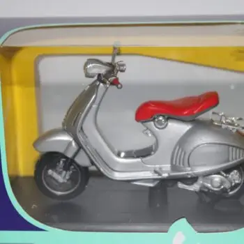 Maisto Vespa Silver