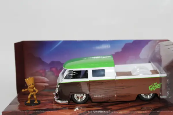 Jada 1963 VW Microbus With Groot Figure Marvel Guardians Of The Galaxy - Image 2