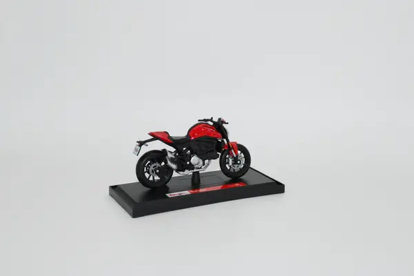 Maisto Ducati Monster 2021 Red - Image 3