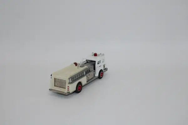Corgi Classics 98451 Mack CF Pumper Berwick Fire Truck - Image 4