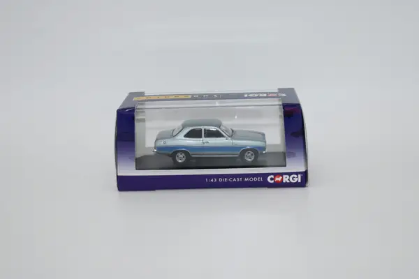 Corgi Vanguards silver and blue Ford Escort Mk1 RS 2000 1:43 diecast model car in original packaging.