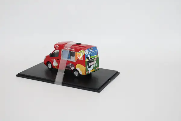 Oxford Diecast Mercedes Mr Whippy Ice Cream Van No OX43WM001 - Image 5
