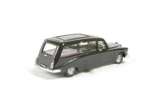Oxford Diecast 76DS002 Daimler DS420 Hearse in Black - Image 4