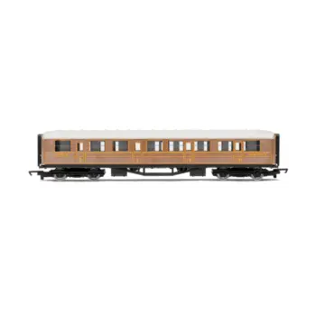 Hornby R4332 RailRoad LNER Composite Coach - Era 3