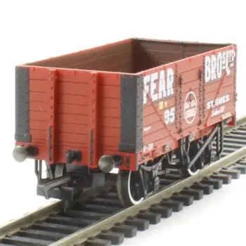 Oxford Rail OR76MW7001 7 plank wagon 95 Fear Bros Staines in redOR76MW7001_3135247_Qty1_1