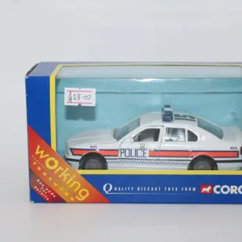 Corgi 57801 Police Vehicle BMW 525 IMG_1548