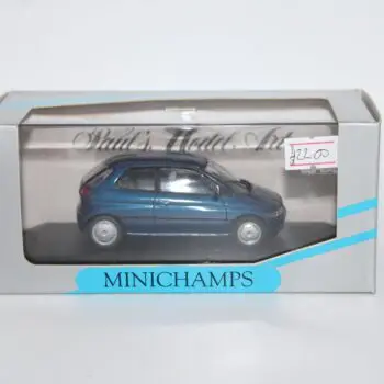 Minichamps BMW E 1 Blue IMG_1607