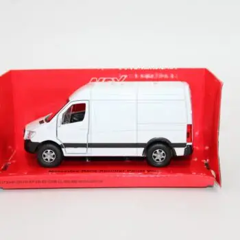 Welly MERCEDES-BENZ SPRINTER PANEL VAN IMG_2334