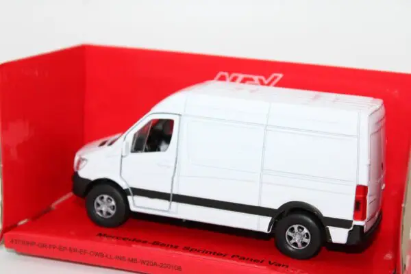 Camion Utilitaire Mercedes Benz Sprinter Welly – Modèle Réduit 11,5 Cm, Bleu – Toi-Toys