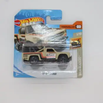 Hot Wheels 87 Dodge D100 IMG_3392