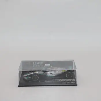 Minichamps Lewis IMG_5451Hamilton Mercedes IMG_5452