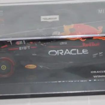 Minichamps Max Verstappen Oracel Red Bull IMG_5458