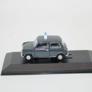 Corgi VA01318 Austin Mini IMG_5827