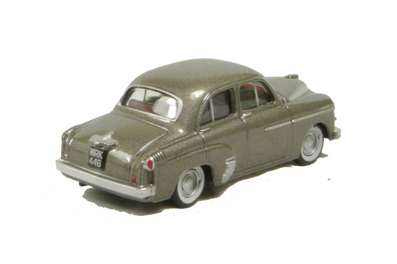 Oxford Vauxhall Wyvern E Series in Metallichrome Grey - Image 4