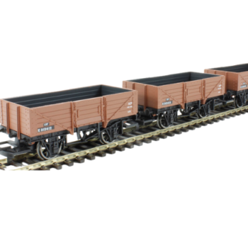 Hornby R6712A Pack of 3 Five-Plank Open Wagons In BR 